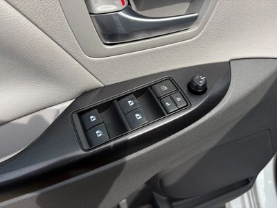 2018 Toyota Sienna LE 8 Passenger