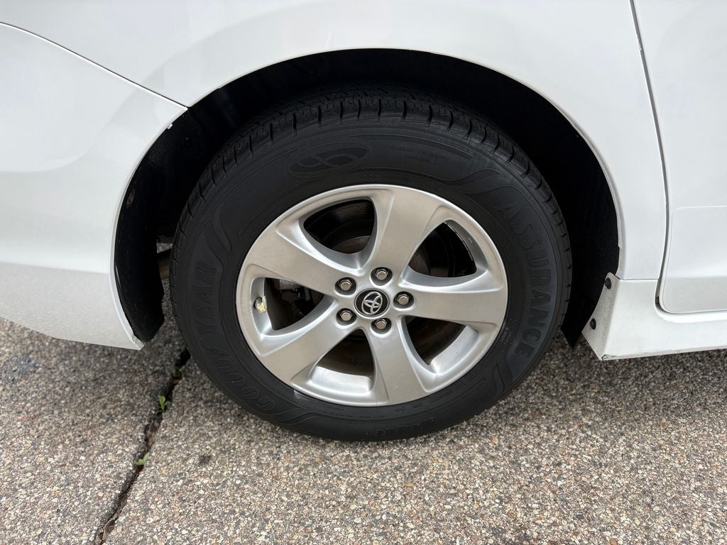 2018 Toyota Sienna LE 8 Passenger