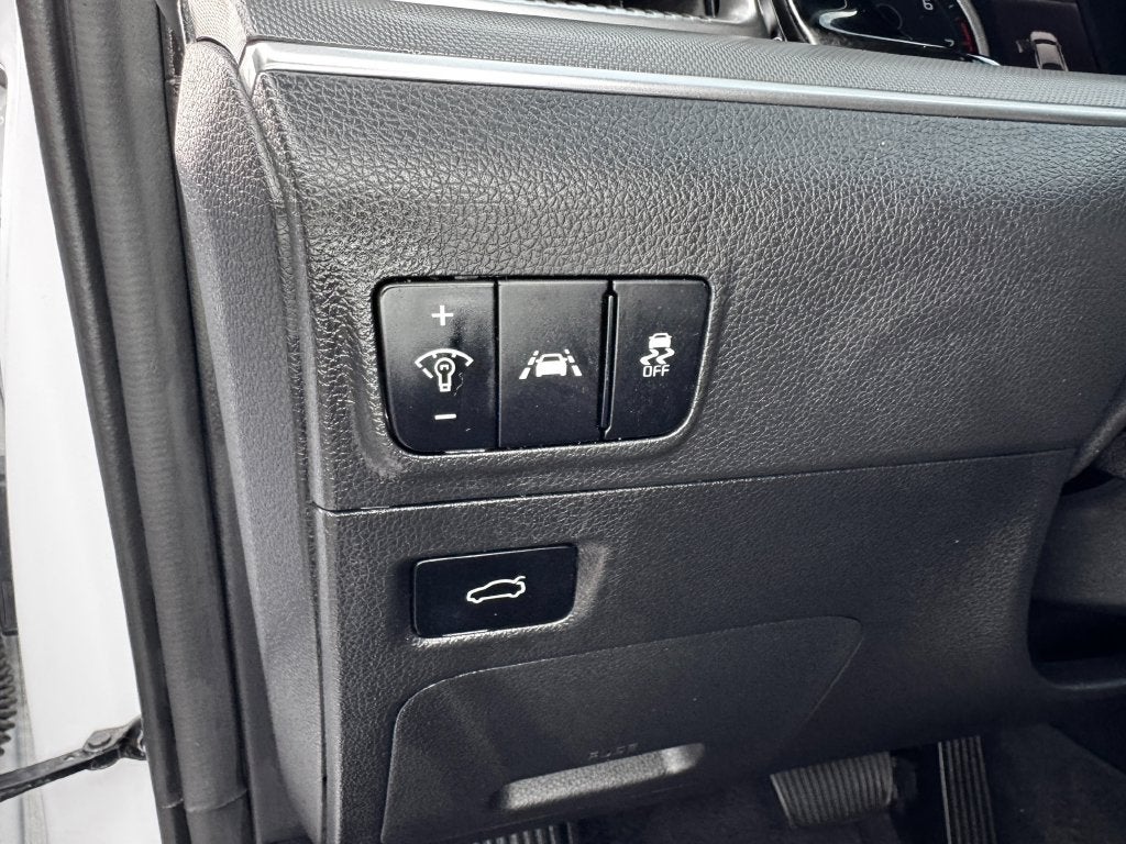 2022 Kia K5 GT-Line Panoramic Sunroof