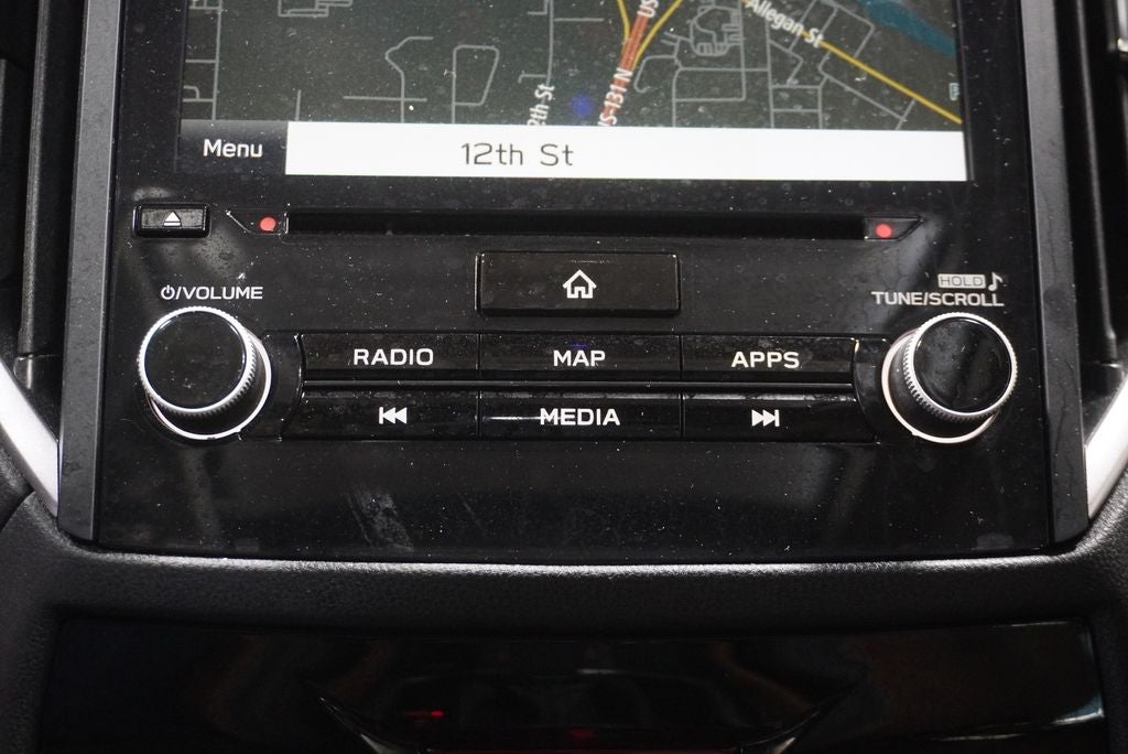 2023 Subaru Forester Touring Power moonroof: Panoramic