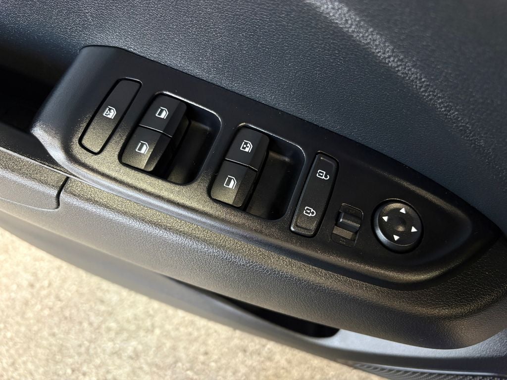 2025 Hyundai Venue SEL Apple CarPlay & Android Auto