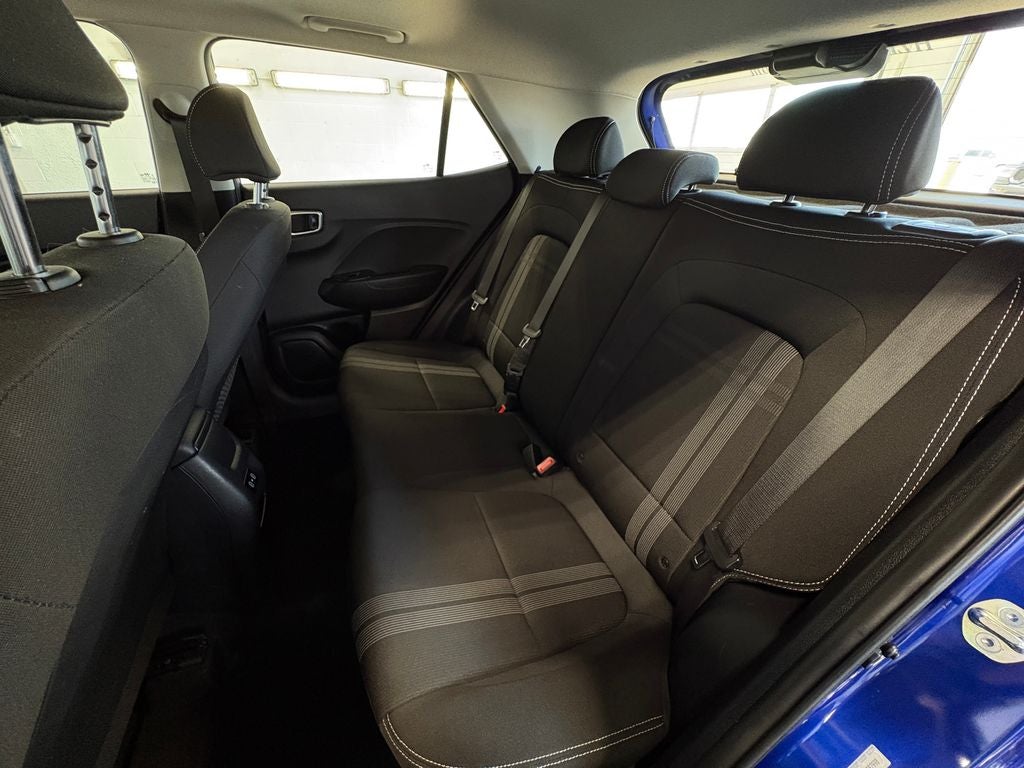 2025 Hyundai Venue SEL Apple CarPlay & Android Auto