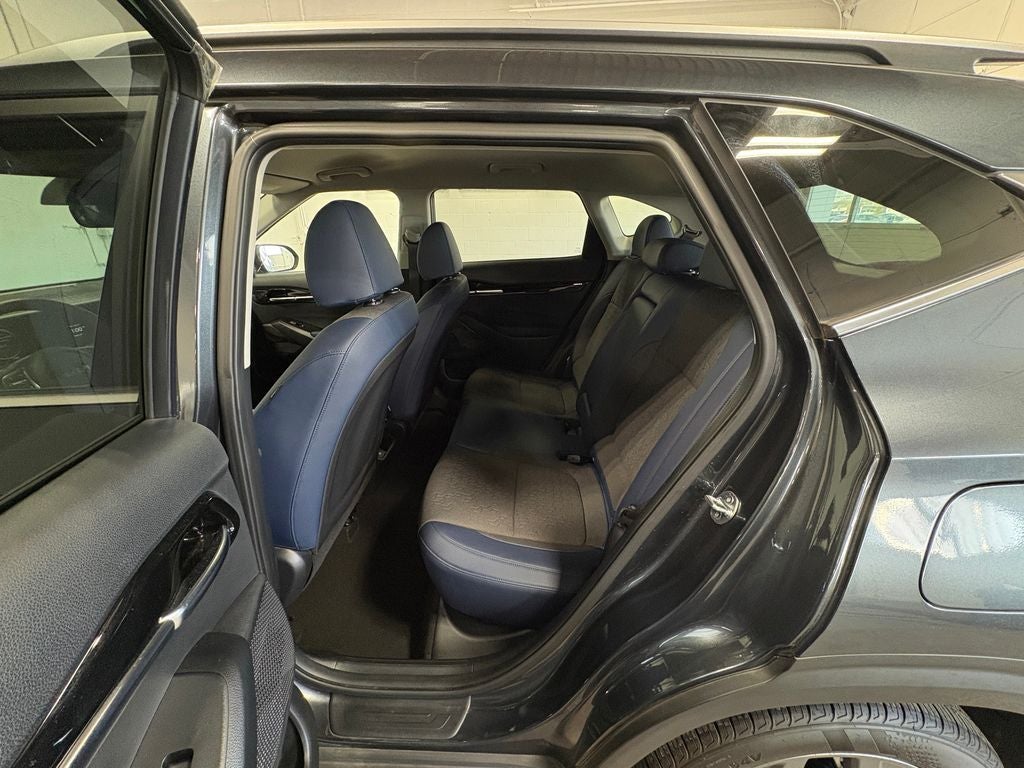 2024 Kia Seltos S Apple CarPlay & Android Auto