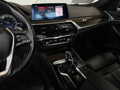 2019 BMW 5 Series 540i xDrive Power moonroof
