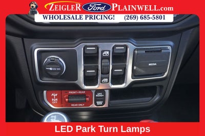 2020 Jeep Gladiator Rubicon V6 Navigation w/8.4" Display Keyless Entry Safety