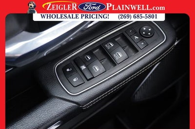 2023 RAM 1500 Laramie CREW CAB 4x4 Navigation Heated Front Leather Heate