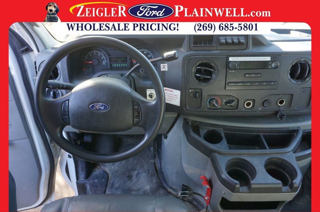 2011 Ford E-450SD Base