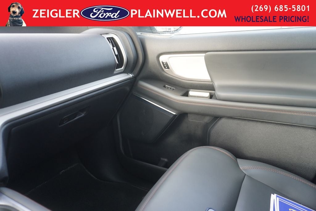 2025 Ford Expedition Active Panoramic Roof ActiveX Leather 360 Camera Navigati