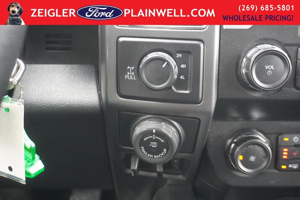 2020 Ford F-150 XLT Crew Cab Fx4 Sport Pkg 5.0 Liter V8 Navigation Tow