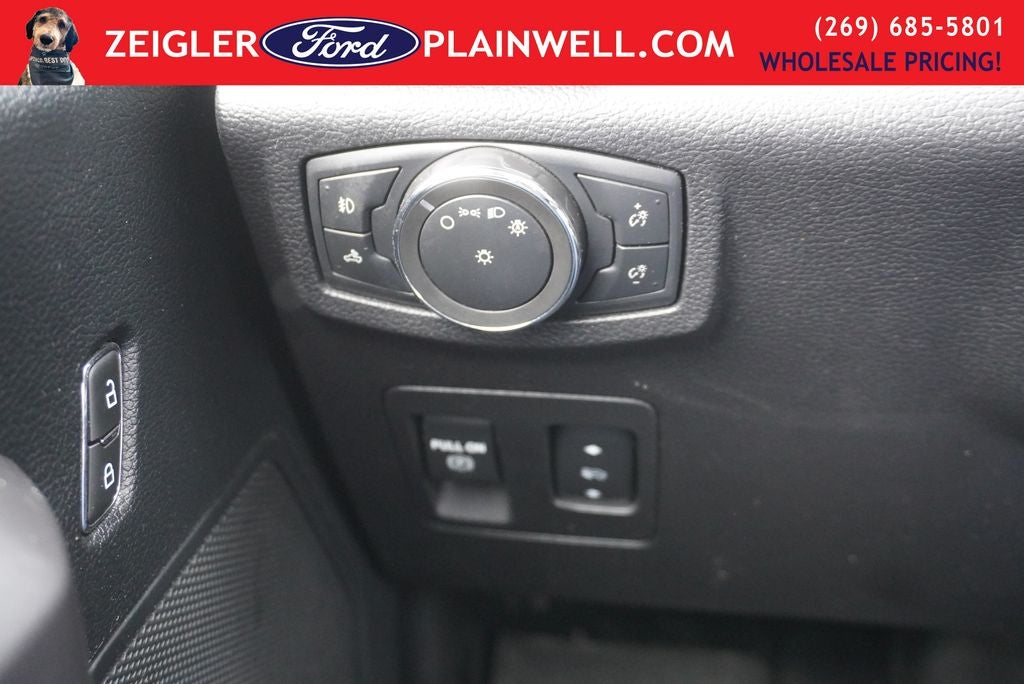 2020 Ford F-150 XLT Crew Cab Fx4 Sport Pkg 5.0 Liter V8 Navigation Tow