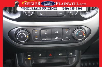 2022 Chevrolet Colorado LT Extended Cab Rear Camera