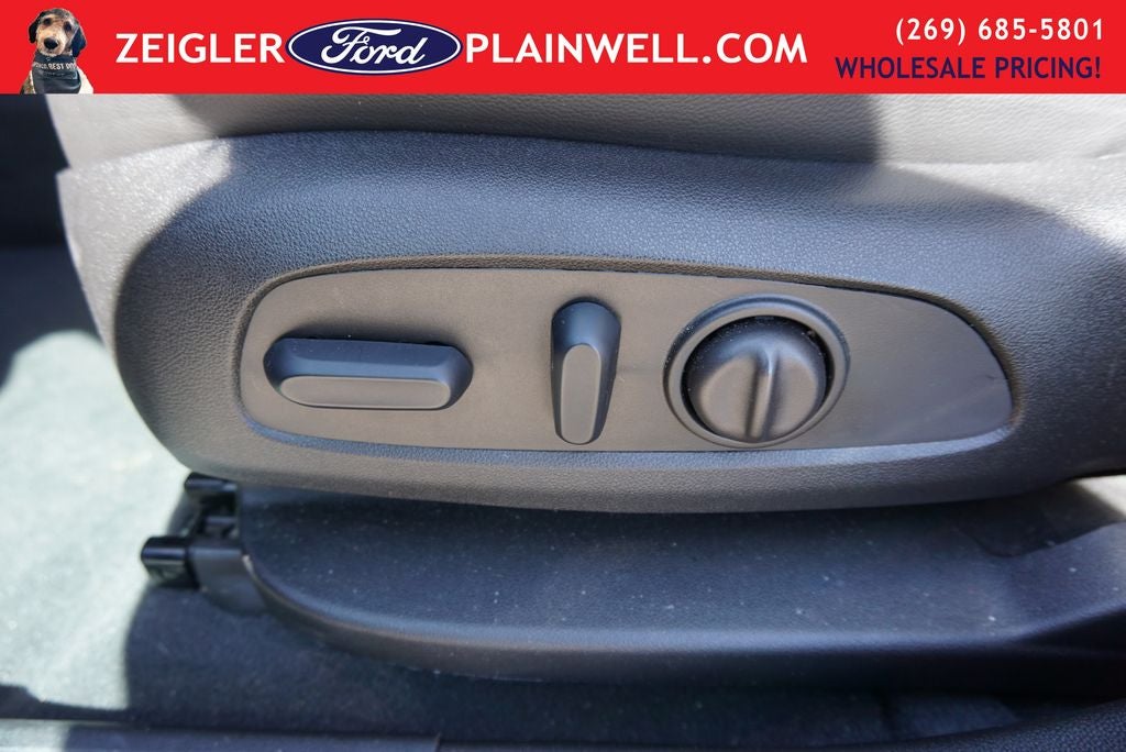 2023 GMC Acadia SLT HD CAMERA LANE KEEPING BLIS 3RD ROW SEAT 4X4