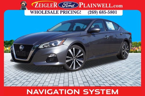2019 Nissan Altima 2.5 Platinum AWD NAV Heated Leather Heated Steering Power Moonr
