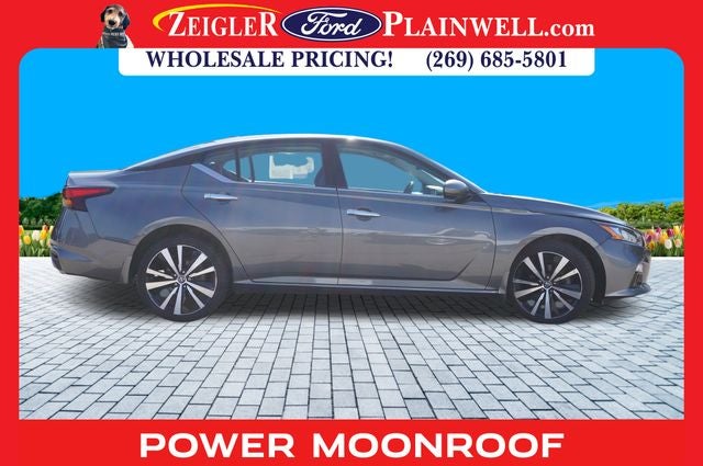 2019 Nissan Altima 2.5 Platinum AWD NAV Heated Leather Heated Steering Power Moonr