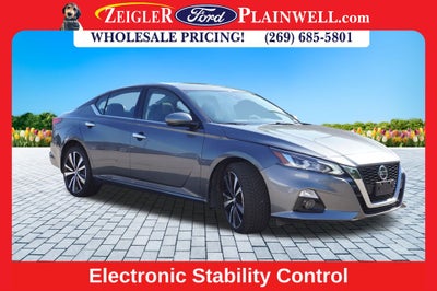 2019 Nissan Altima 2.5 Platinum AWD NAV Heated Leather Heated Steering Power Moonr