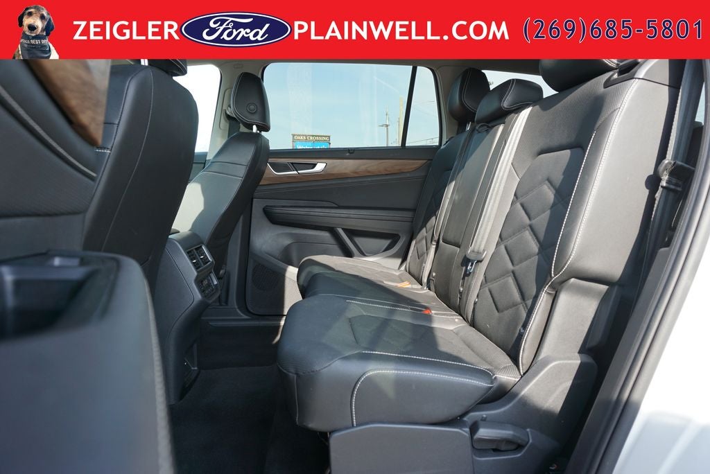2025 Volkswagen Atlas 2.0T SE w/Technology Leather Rear Camera Power Liftgate