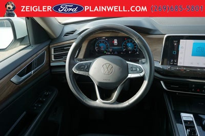 2025 Volkswagen Atlas 2.0T SE w/Technology Leather Rear Camera Power Liftgate