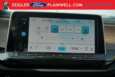 2025 Volkswagen Atlas 2.0T SE w/Technology Leather Rear Camera Power Liftgate