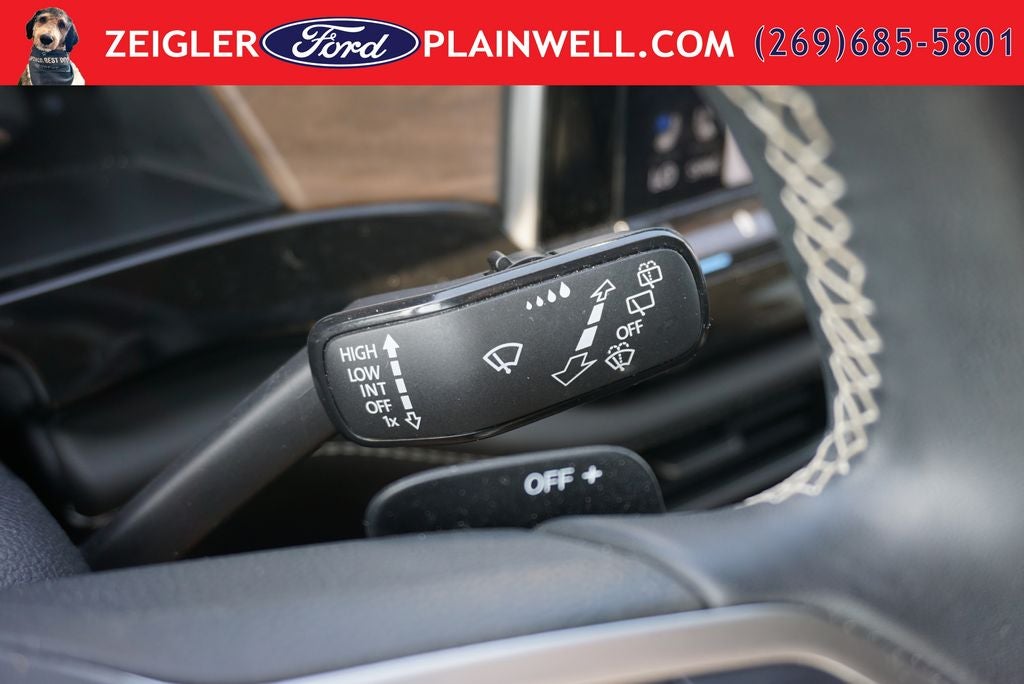2025 Volkswagen Atlas 2.0T SE w/Technology Leather Rear Camera Power Liftgate