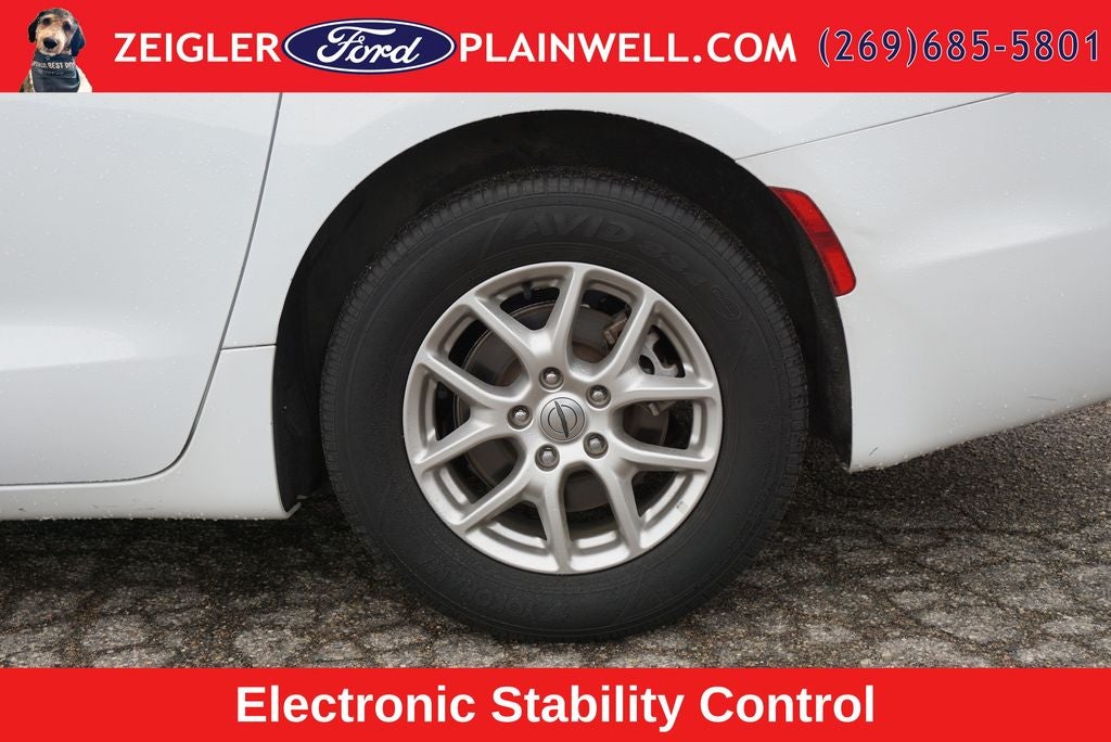 2024 Chrysler Pacifica Touring L Leather Rear Camera Power Sliding Doors