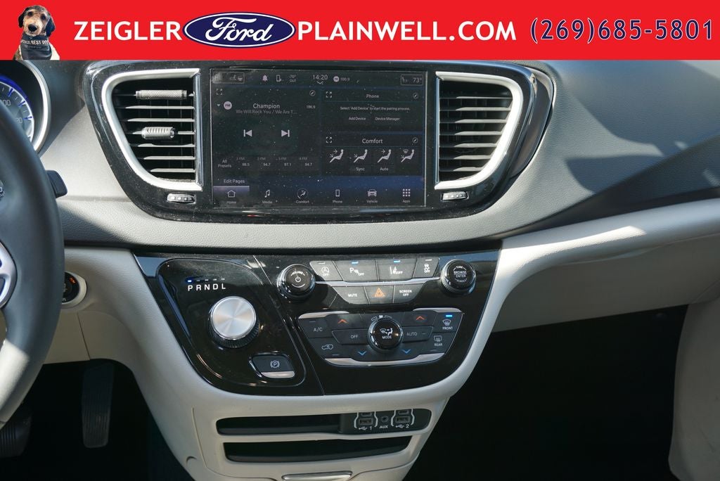 2023 Chrysler Pacifica Touring L