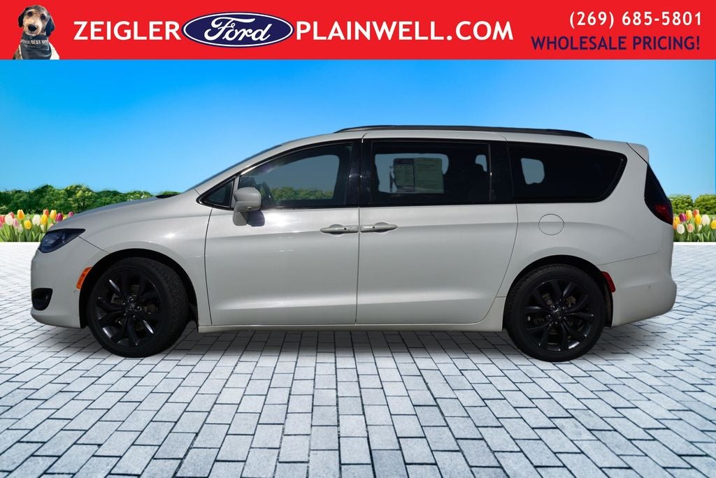 2020 Chrysler Pacifica Touring