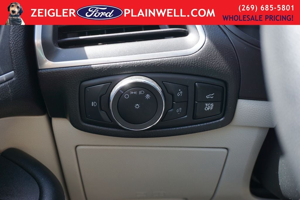 2024 Ford Edge Titanium AWD Panoramic Roof Heated Cooled Leather Navigatio