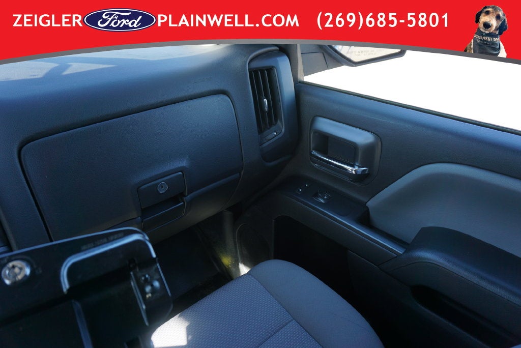 2019 Chevrolet Silverado 1500 LD WT Double Cab 4x4 V8 5.3 Liter Rear Topper