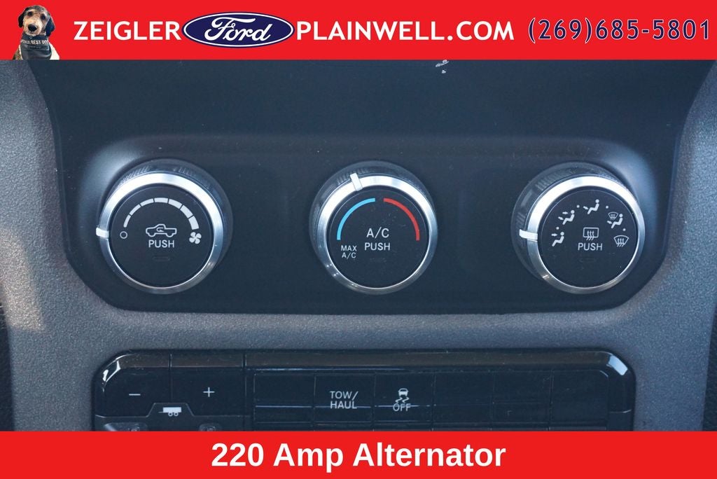 2019 RAM 3500 Tradesman Crew Cab 4x4 V8 6.4 Liter Hemi Fiberglass Topper T