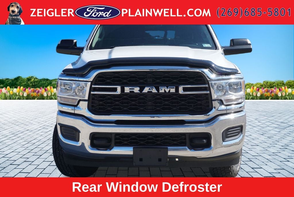 2019 RAM 3500 Tradesman Crew Cab 4x4 V8 6.4 Liter Hemi Fiberglass Topper T