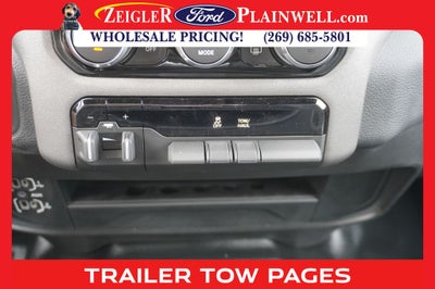 2023 RAM 3500 Tradesman 4x4 CREW CAB LONG BOX 6.4L V8 Navigation HD Vinyl