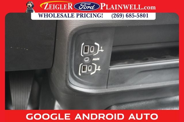 2023 RAM 3500 Tradesman 4x4 CREW CAB LONG BOX 6.4L V8 Navigation HD Vinyl