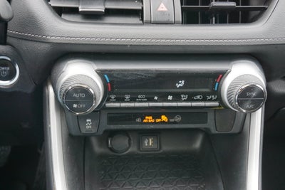 2023 Toyota RAV4 Hybrid XLE AWD Power Moonroof Convenience Pkg Rear Camera