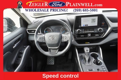 2023 Toyota Highlander Hybrid XLE 4x4 Power Moonroof Blis Rear Camera 3rd Row P Lift