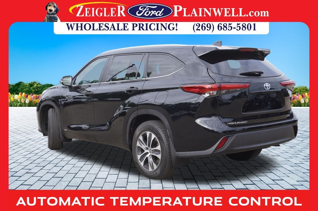 2023 Toyota Highlander Hybrid XLE 4x4 Power Moonroof Blis Rear Camera 3rd Row P Lift