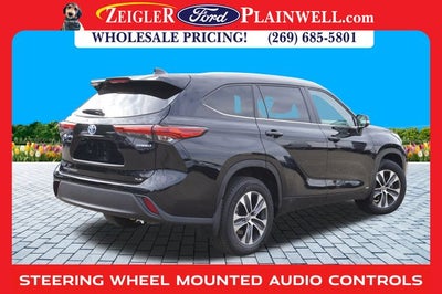2023 Toyota Highlander Hybrid XLE 4x4 Power Moonroof Blis Rear Camera 3rd Row P Lift