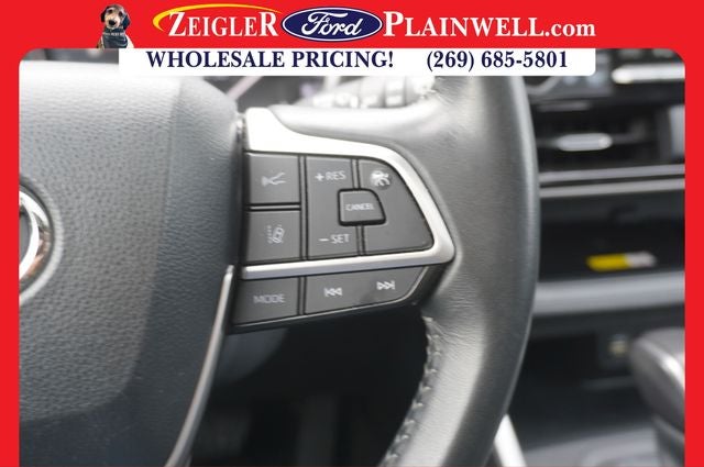 2023 Toyota Highlander XLE AWD POWER MOONROOF LEATHER REAR CAMERA