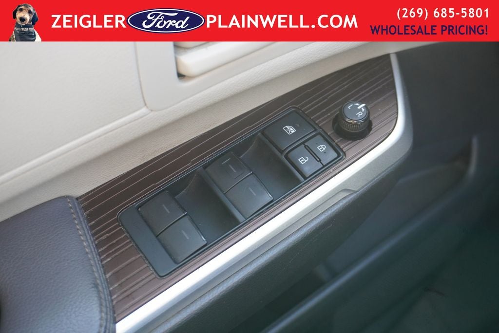 2021 Toyota Sienna LE 8 Passenger