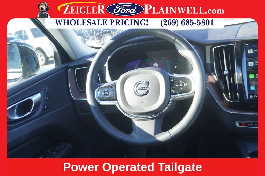 2023 Volvo XC60 Recharge Plug-In Hybrid T8 Plus Dark Theme