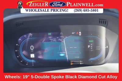 2023 Volvo XC60 Recharge Plug-In Hybrid T8 Plus Dark Theme