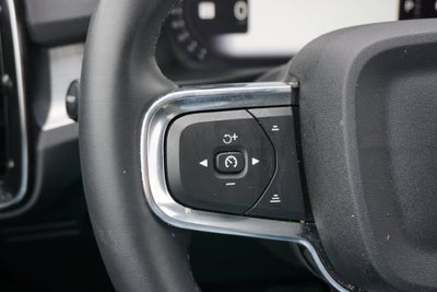 2024 Volvo XC40 B5 Core AWD NAVIGATION HEATED SEATS RAR CAMERA