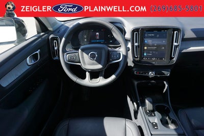 2024 Volvo XC40 B5 Core AWD HEATED LEATHER MOONROOF NAVIGATION