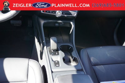2024 Volvo XC40 B5 Core AWD HEATED LEATHER MOONROOF NAVIGATION