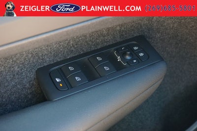 2024 Volvo XC40 B5 Core AWD HEATED LEATHER MOONROOF NAVIGATION