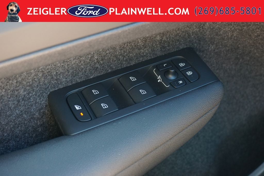 2024 Volvo XC40 B5 Core AWD HEATED LEATHER MOONROOF NAVIGATION