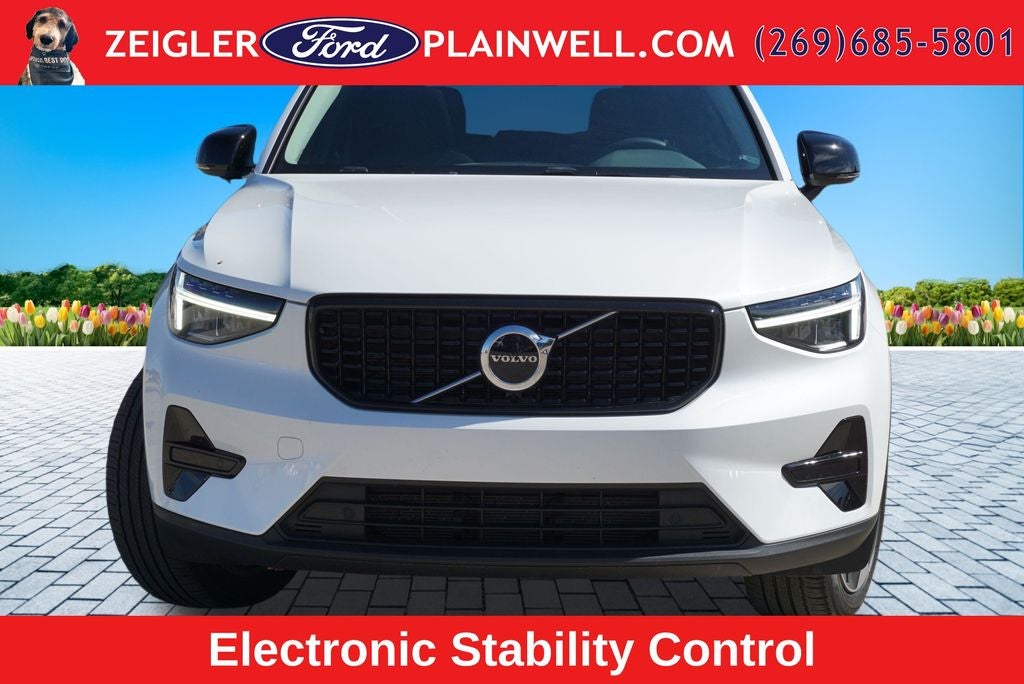 2024 Volvo XC40 B5 Core AWD HEATED LEATHER MOONROOF NAVIGATION
