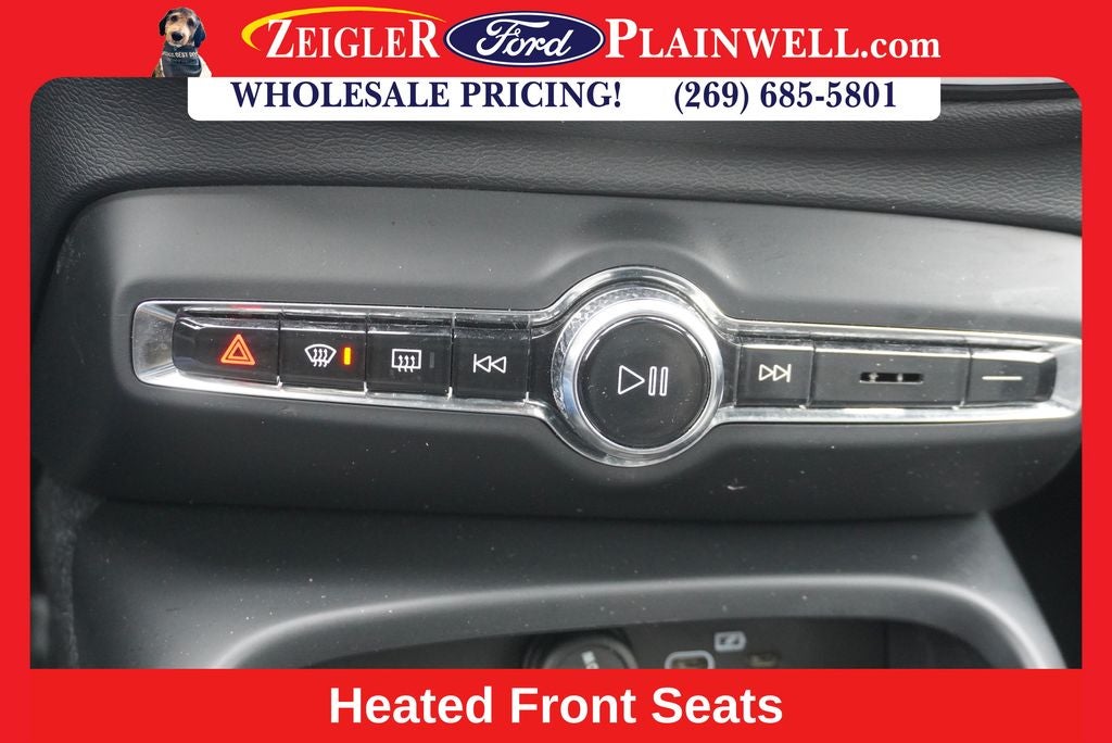 2024 Volvo XC40 B5 Core AWD