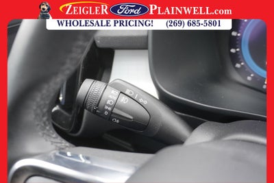 2024 Volvo XC40 B5 Core AWD