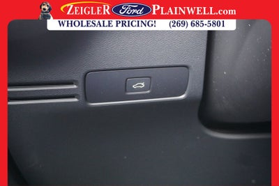 2024 Volvo XC40 B5 Core AWD