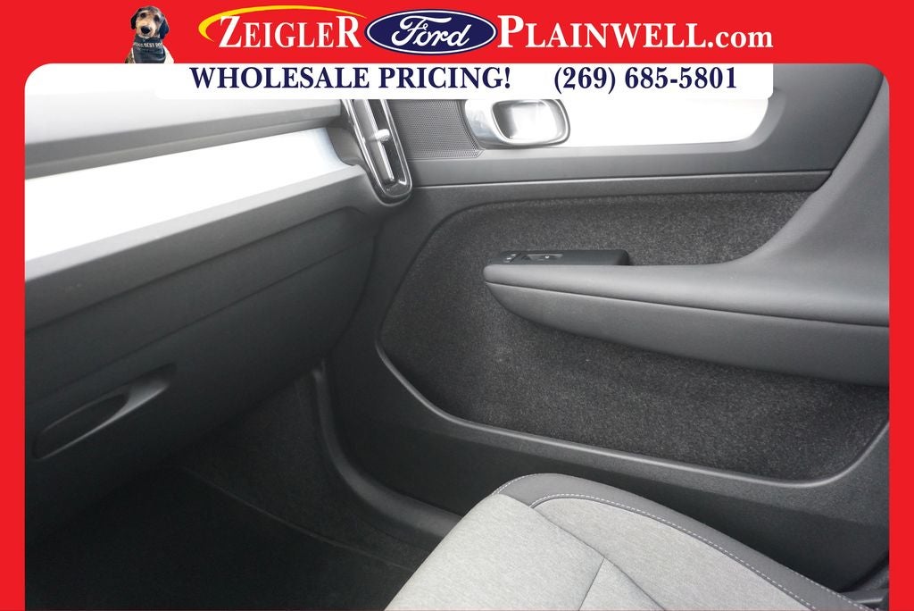 2024 Volvo XC40 B5 Core AWD